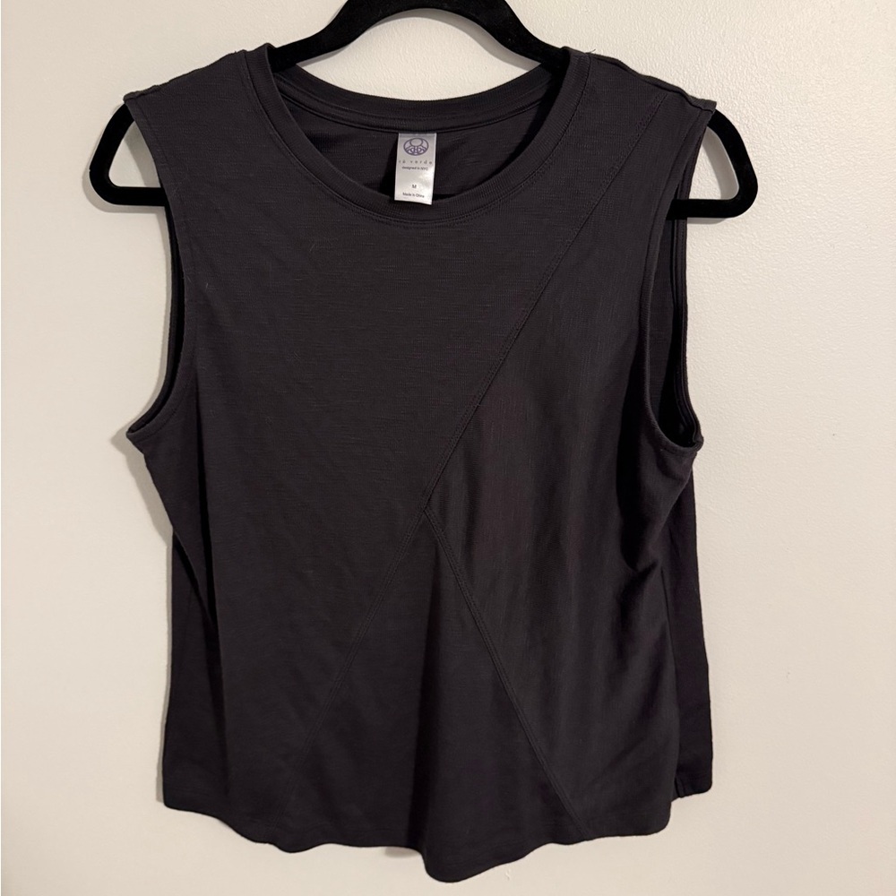 Te Verde Charcoal Muscle Tee